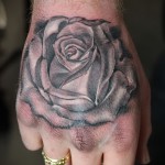 rózsa tetoválás a csuklón - fotó opció 15122015 № 2