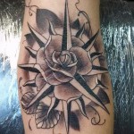 rózsatetoválás a férfiak karján - fotó opció 15122015 -ből 2. sz