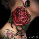 rózsa tetoválás a nyakon - fotó opció 15122015 -ből 6. szám