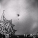 rózsatetoválás a combon - fotóopció 15122015 -ből, 3. sz