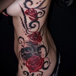 rózsás tetoválás az oldalán - fotó opció 15122015 -ből, 4. sz