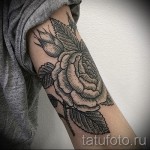 rózsa tetoválás a kezén - fotó opció 15122015 № 5