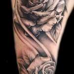 rózsa tetoválás a kezén - fotó opció 15122015 № 7