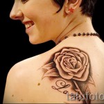 rózsás tetoválás a hátulján - fotó opció 15122015 № 7