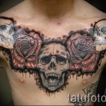 rózsa Tätowierung auf seiner Brust - eine Variante der Bildnummer 15122015 4