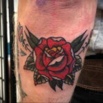 وشم روز على الساعد مثال 01.12.2020 №077-وشم على شكل وردة على الساعد-