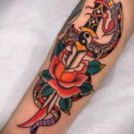 وشم روز على المعصم مثال 12/01/2020 №040-وشم على الساعد-