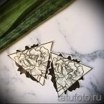 croquis de tatouage fleurs rose avec un triangle - a tekintő cool fond d'écran 3