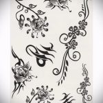 tetoválás vázolja a rózsákat a lábán - jól nézzen ki a 2. képen