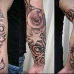 الأكمام الوشم مع النجوم والزهور