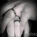 név az ujjakon tetoválás - fotó példa egy kész tetoválásra 06032016 -ból 4