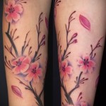 cseresznye tetoválás a karján 1