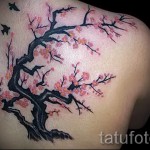 Nagy cseresznyevirág fa tetoválás minták