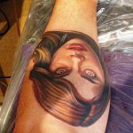 снимка Татуировка Скарлет Йохансон от 10.11.2017 г. № 010 - Скарлет Йохансон Тату -