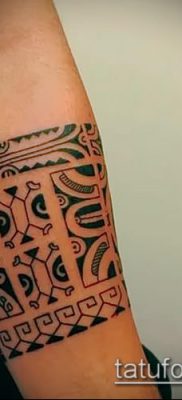 fotó egy szerencsés talizmán tetoválásról (jelentése) - egy példa egy érdekes tetoválási tervre - 038