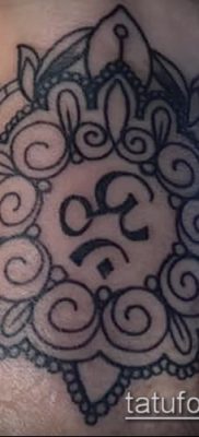 fotó egy szerencsés talizmán tetoválásról (jelentése) - egy példa egy érdekes tetoválás -tervezésre - 015