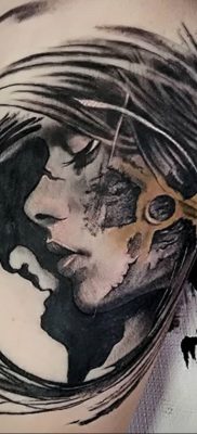 Zdjęcie Tatuaż ze znakiem promieniowania 26.04.2020 №008 -Radiation Tattoo-