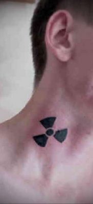 Zdjęcie Tatuaż ze znakiem promieniowania 26.04.2020 №063 -Radiation Tattoo-