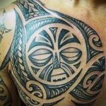 Sonne Tätowierung auf seiner Brust - ein kühles Foto des fertigen Tätowierung 14072016 5