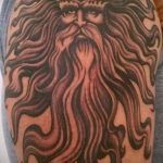 tetováló napisten - hűvös fotó a kész tetoválásról 14072016 2