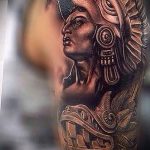 Tattoo -Gott der Sonne - ein kühles Foto des fertigen Tätowierung auf 14072016 2