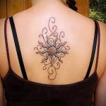 nap tetoválás a hátán - fotó a hűvös kész tetoválásról 14072016 -ból 2