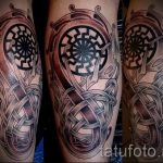Slawische Sonne Tattoo - hűvös fotó des fertigen Tätowierung 14072016 1