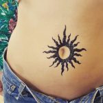 Belly Button Tattoo - Foto 1
