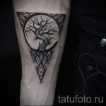 Tattoo -Baum im Dreieck - Foto Beispiel eines kühlen Tätowierung auf 14072016 1