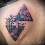Tattoo -Baum im Dreieck - Foto Beispiel eines kühlen Tätowierung auf 14072016 2