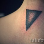 kul trokutasta tetovaža - foto primjer cool tetovaže iz 14072016 12