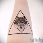 tetovaža vuk u trokutu - foto primjer cool tetovaže iz 14072016 1