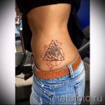 trokutasta tetovaža s ružama - foto primjer cool tetovaže iz 14072016 3