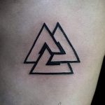 tetovaža tri trokuta - primjer fotografije cool tetovaža iz 14072016 2