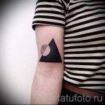 tetovaža crnog trokuta - foto primjer cool tetovaže iz 14072016 3