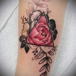 Blumen in einem Dreieck Tätowierung - Foto Beispiel eines kühlen Tätowierung auf 14072016 2