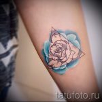 cvijeće u tetovaži trokuta - Primjer fotografije cool tetovaže na 14072016 2