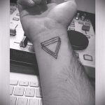 Tätowierung drei Dreieck - Foto Beispiel eines kühlen Tätowierung auf 14072016 3