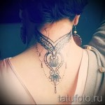 motifs sur le tatouage du cou - примерна снимка pour la sélection de 28022016 1
