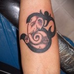 motifs de tatouage sur sa main - un modèle de photo pour la selection de 28022016 3