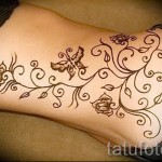 Tattoo -Muster auf der Seite - ein Fotomodell für die Auswahl von 28022016 1