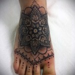 модели на татуировки на крака - пример за снимка за избор от 28022016 3