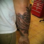Въздушна татуировка на китката - снимка пример татуировка 5192 tatufoto.ru