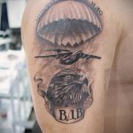 татуировка парашут във въздуха 1304 tatufoto.ru