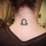 Mérleg tetoválás egy lánynak - fotó példa az 13122015 -ből, 9. szám