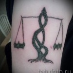 Mérleg tetoválás egy lánynak - fotó példa 13122015 -ből 13. szám
