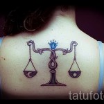 tetováló jel Mérleg egy lány számára - fotó példa 13122015 № 25