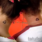 Mérleg tetoválás a nyakon - fotó példa 13122015 -ből, 3. sz