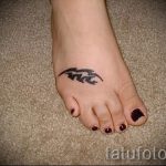 Vízöntő tetoválás a lábán - fotó - példa a kész tetoválásra 01082016 2033 tatufoto.ru