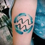 Vízöntő akvarell tetoválás - fotó - példa a kész tetoválásra 01082016 1109 tatufoto.ru